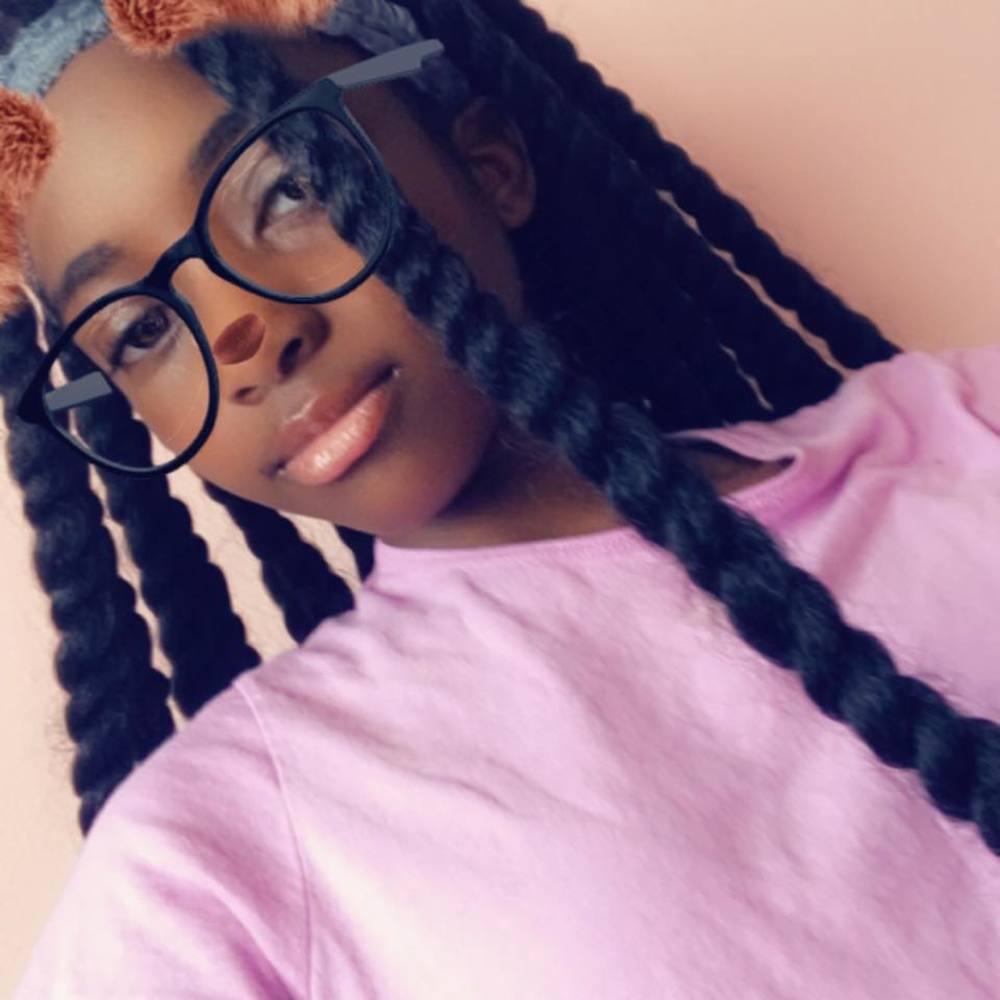 Meet your Posher, Ava